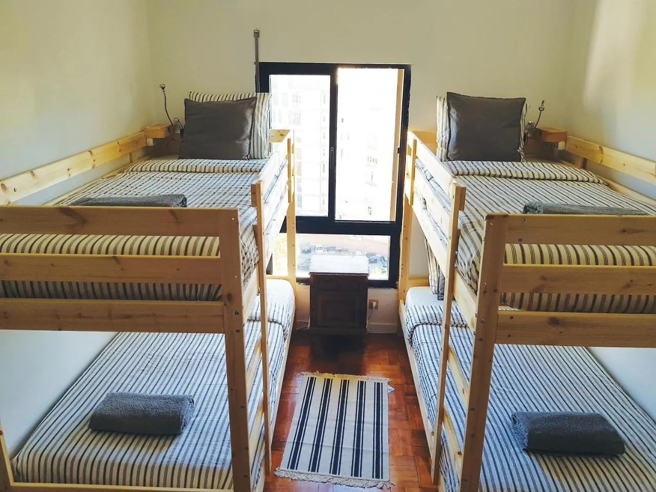Paranaue Hostels Lisboa Panzió
