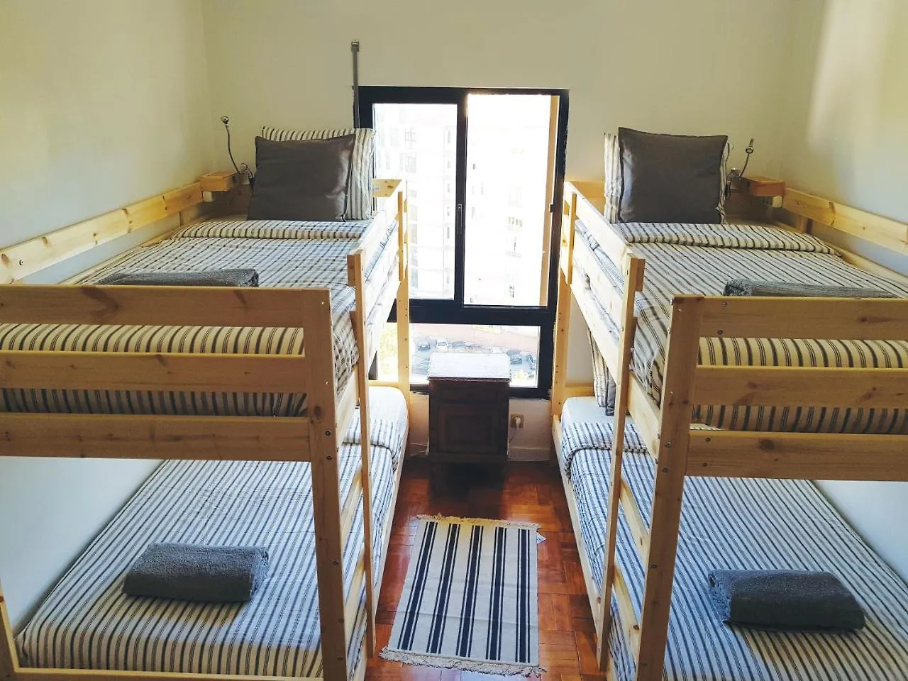 Paranaue Hostels Lisbon Bed & Breakfast