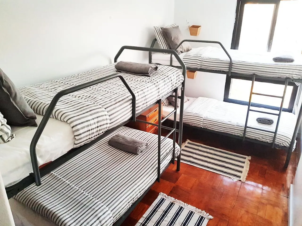 Panzió Paranaue Hostels Lisboa Portugália
